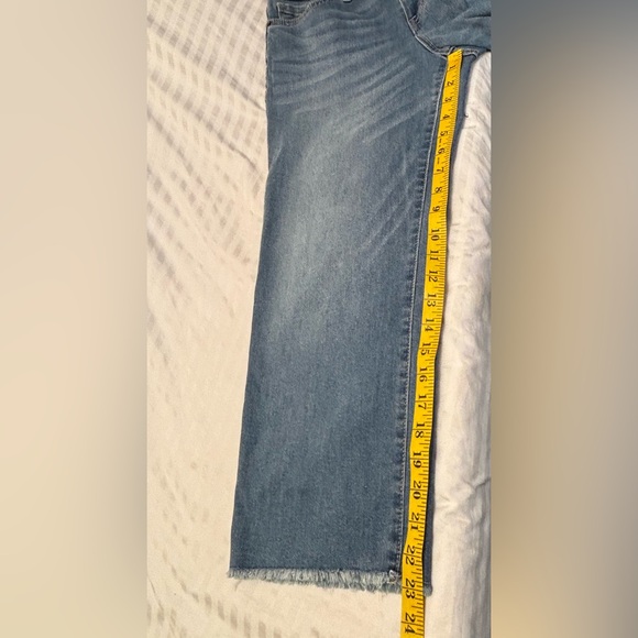 Logo by Lori Goldstein Jeans Size 6P Petite Wide Leg Cropped Raw Hem - Picture 5 of 15